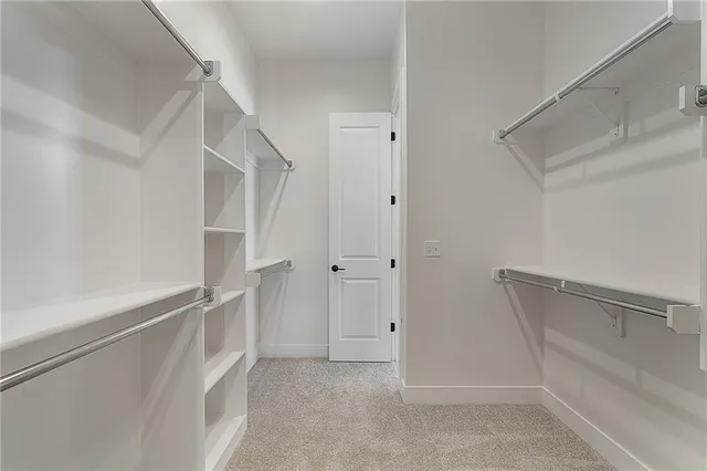 $636,325 | 25011 West 89th Street, Lenexa, KS 66227