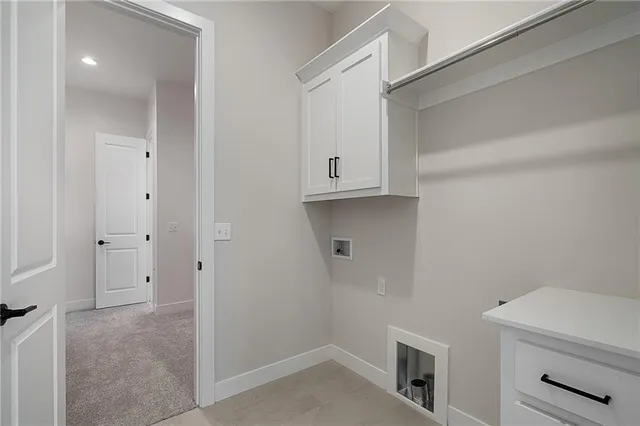 $636,325 | 25011 West 89th Street, Lenexa, KS 66227