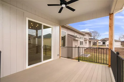 $636,325 | 25011 West 89th Street, Lenexa, KS 66227