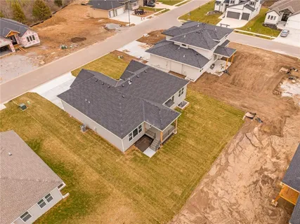 $636,325 | 25011 West 89th Street, Lenexa, KS 66227