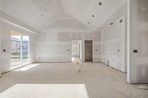 $636,325 | 25011 West 89th Street, Lenexa, KS 66227