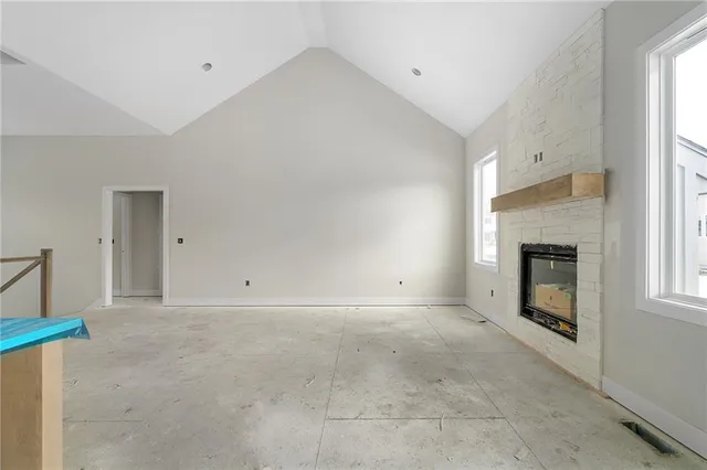 $636,325 | 25011 West 89th Street, Lenexa, KS 66227