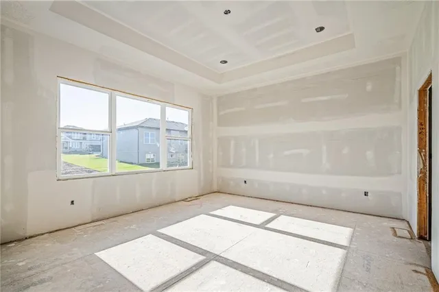 $636,325 | 25011 West 89th Street, Lenexa, KS 66227