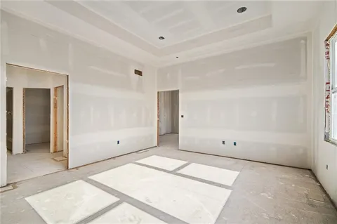 $636,325 | 25011 West 89th Street, Lenexa, KS 66227