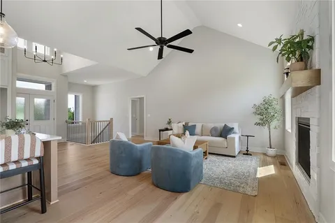 $636,325 | 25011 West 89th Street, Lenexa, KS 66227