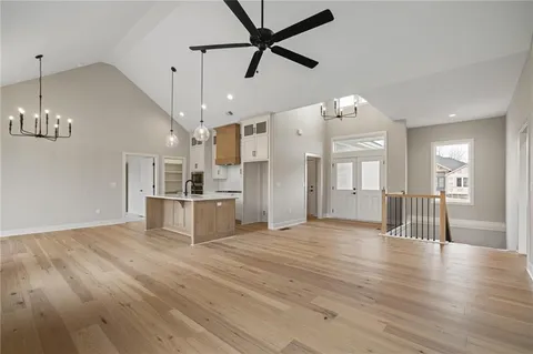 $636,325 | 25011 West 89th Street, Lenexa, KS 66227