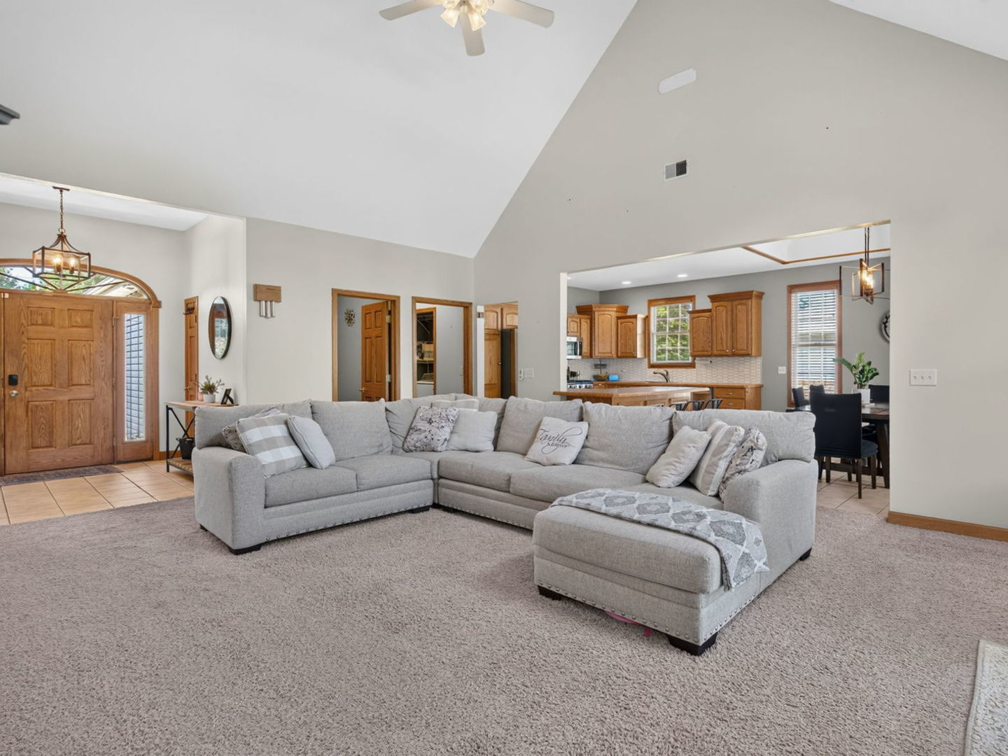 878 West Kennedy Road Braidwood, IL 60408 - Photo 5 of 34
