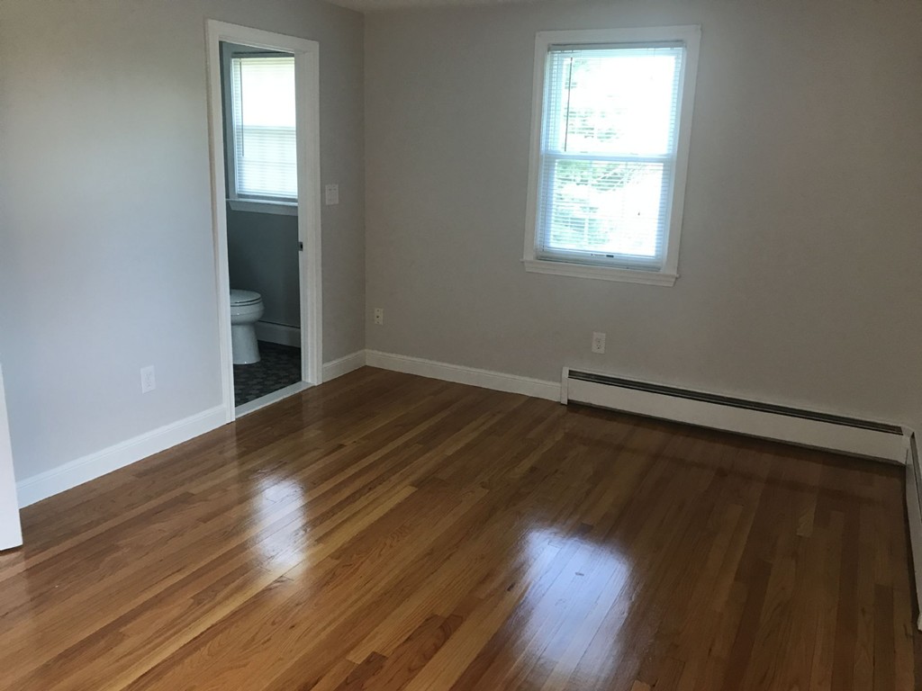 30 Crest Road Framingham, MA 01702 - Photo 7 of 17 Gallery Image 7