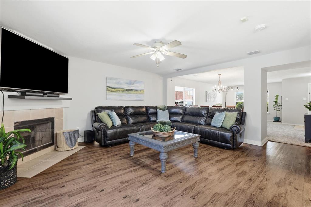 4209 Birch Creek Road Fort Worth, TX 76244 - Photo 12 of 40