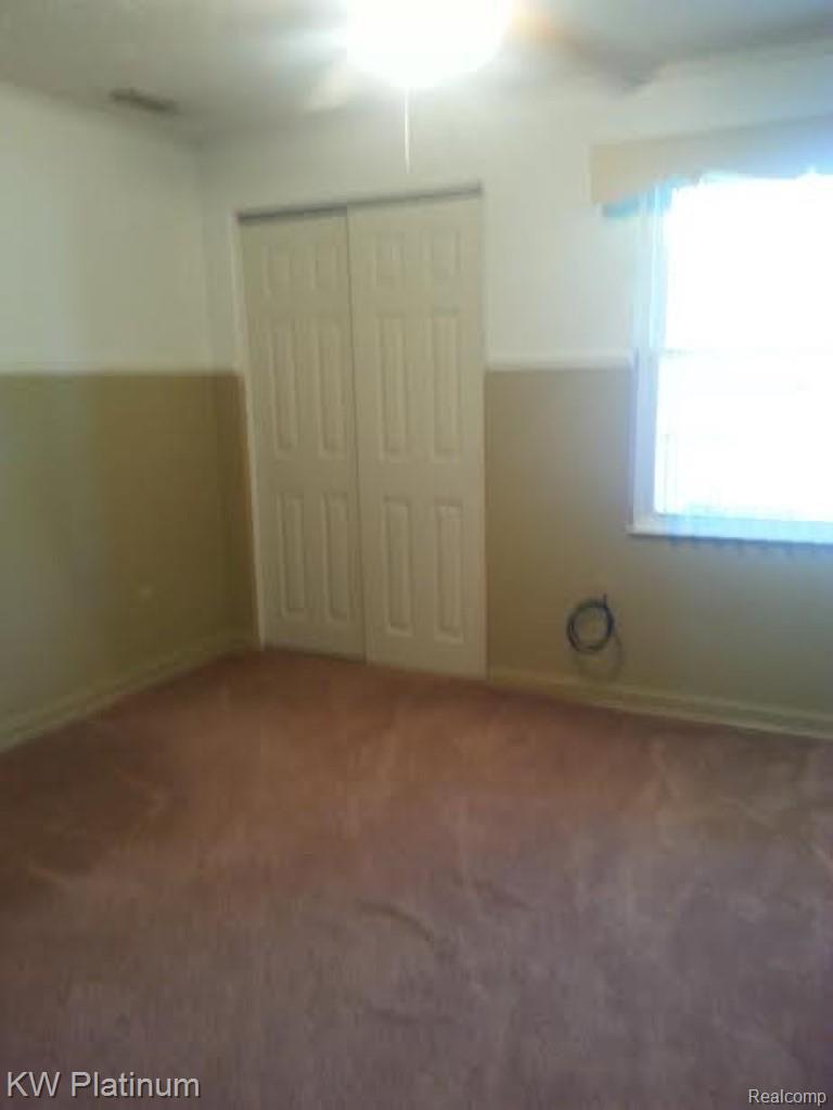 5535 Lakeshore Road Fort Gratiot, MI 48059 - Photo 12 of 14 5535 Lakeshore7.jpg
