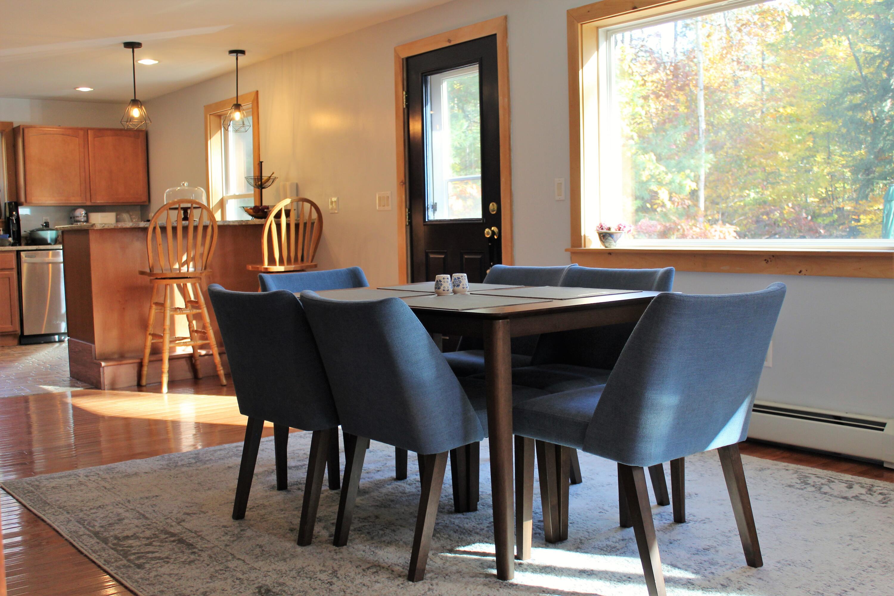 236 Loop Road Acton, ME 04001 - Photo 8 of 37 Dining area