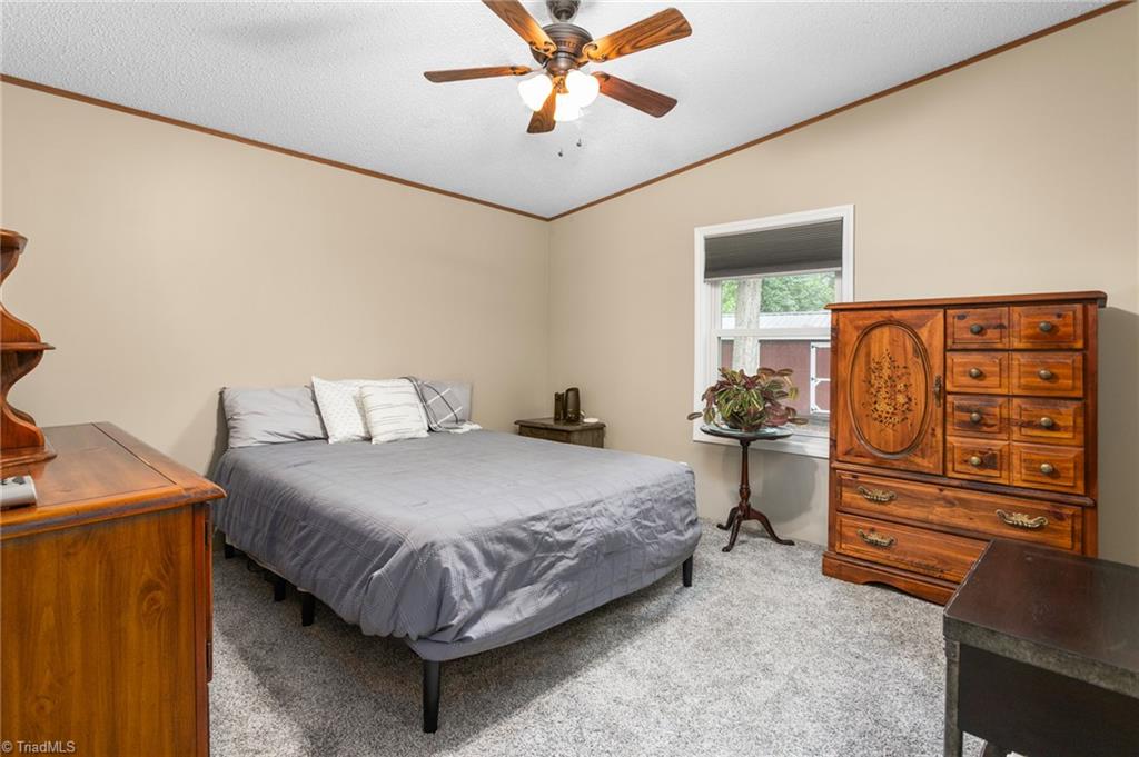 8565 Harlow Road Archdale, NC 27263 - Photo 27 of 48