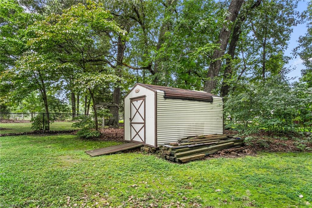 8565 Harlow Road Archdale, NC 27263 - Photo 34 of 48