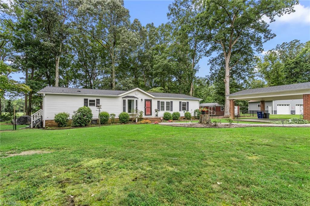 8565 Harlow Road Archdale, NC 27263 - Photo 4 of 48