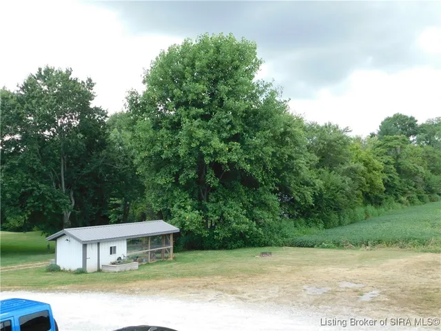 $209,900 | 4592 Highway 160, Salem, IN 47167