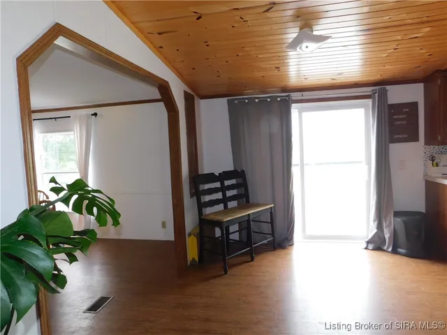 $209,900 | 4592 Highway 160, Salem, IN 47167