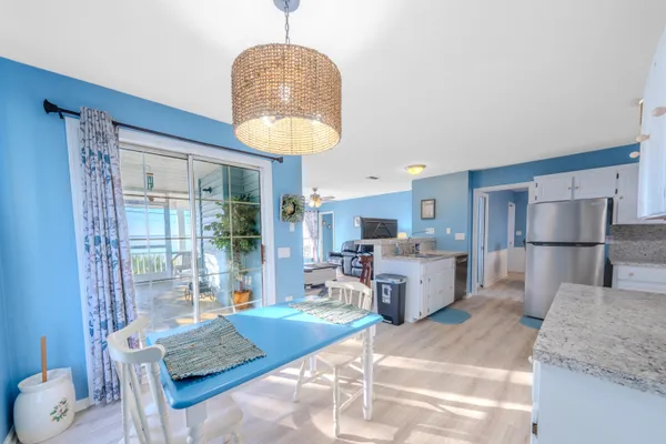 $625,000 | 1617 Highway 98 East, Carrabelle, FL 32322