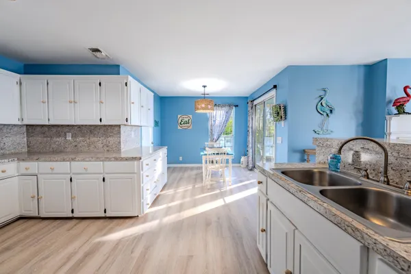 $625,000 | 1617 Highway 98 East, Carrabelle, FL 32322