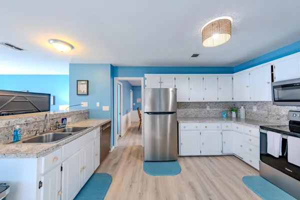 $625,000 | 1617 Highway 98 East, Carrabelle, FL 32322