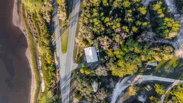 $625,000 | 1617 Highway 98 East, Carrabelle, FL 32322