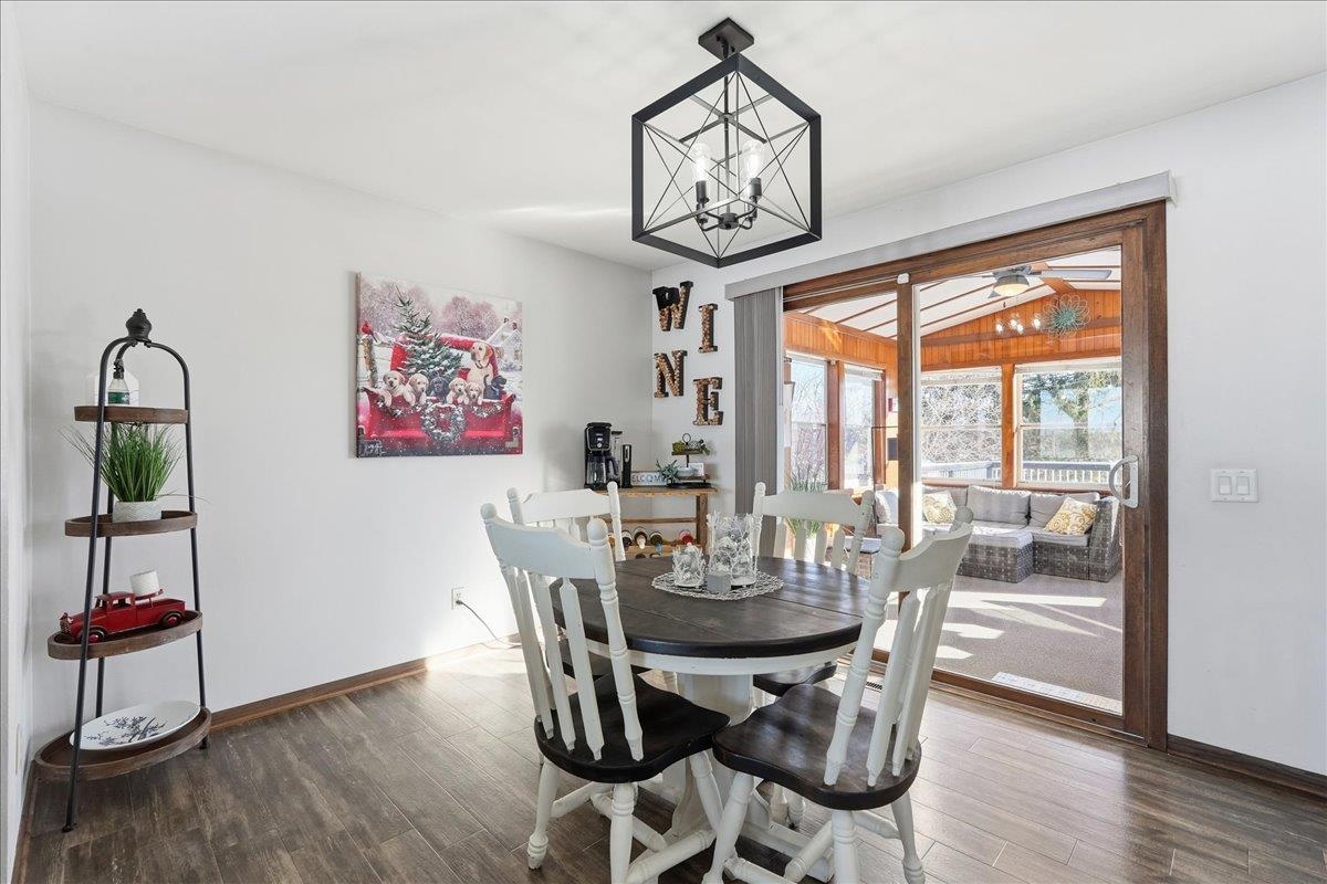 2817 Spring Hill Drive Stoughton, WI 53589 - Photo 14 of 53