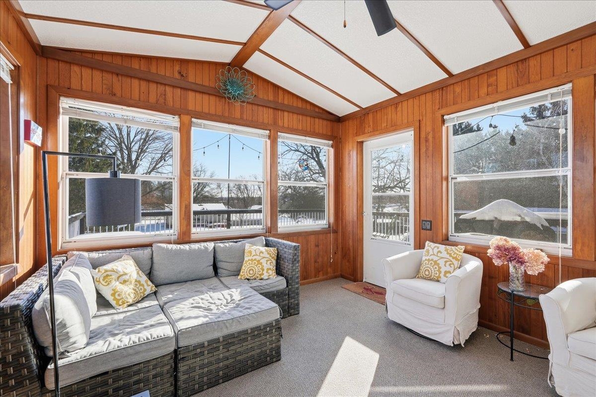 2817 Spring Hill Drive Stoughton, WI 53589 - Photo 17 of 53