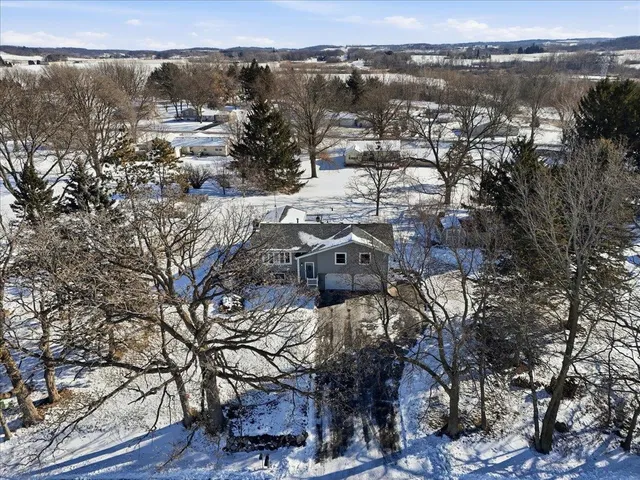 $409,000 | 2817 Spring Hill Drive, Stoughton, WI 53589