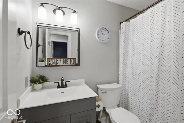 $325,000 | 18 Village Parkway, Pendleton, IN 46064