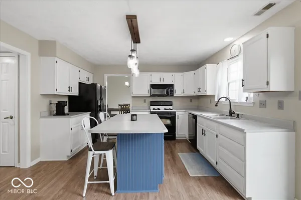 $325,000 | 18 Village Parkway, Pendleton, IN 46064