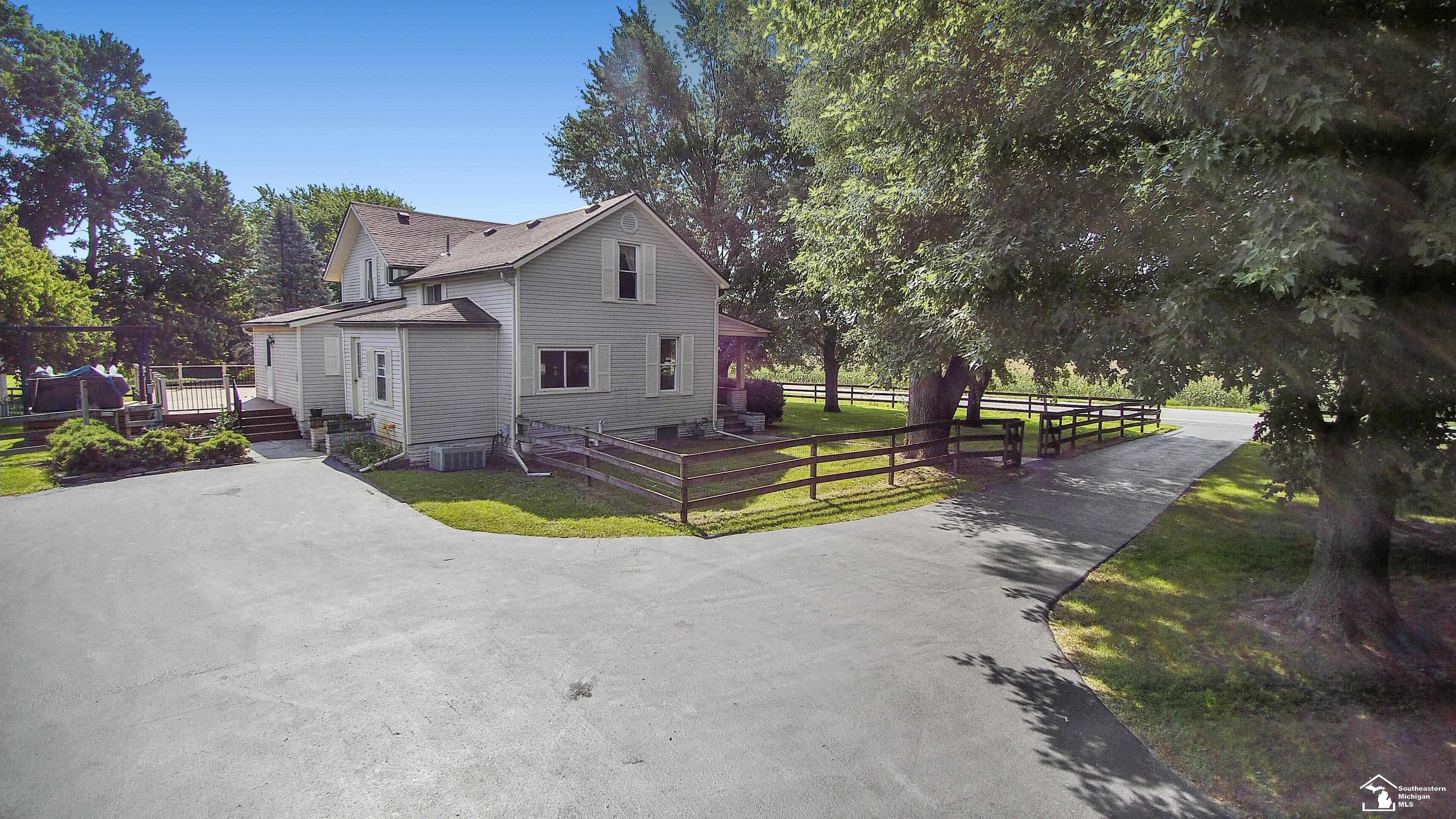 1056 M-151 Roads Monroe, MI 48161 - Photo 5 of 48