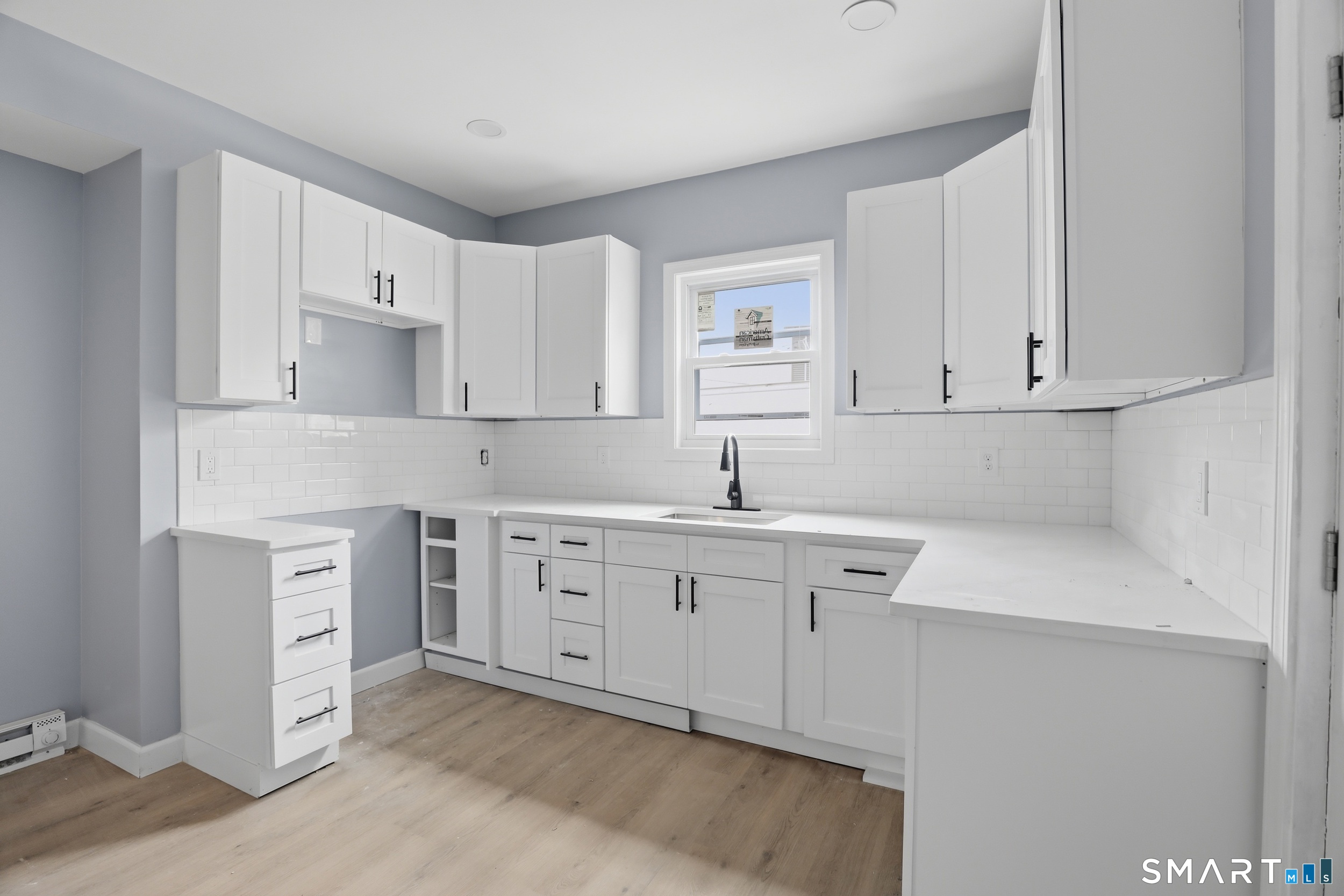 33 Congress Avenue Waterbury, CT 06708 - Photo 10 of 29