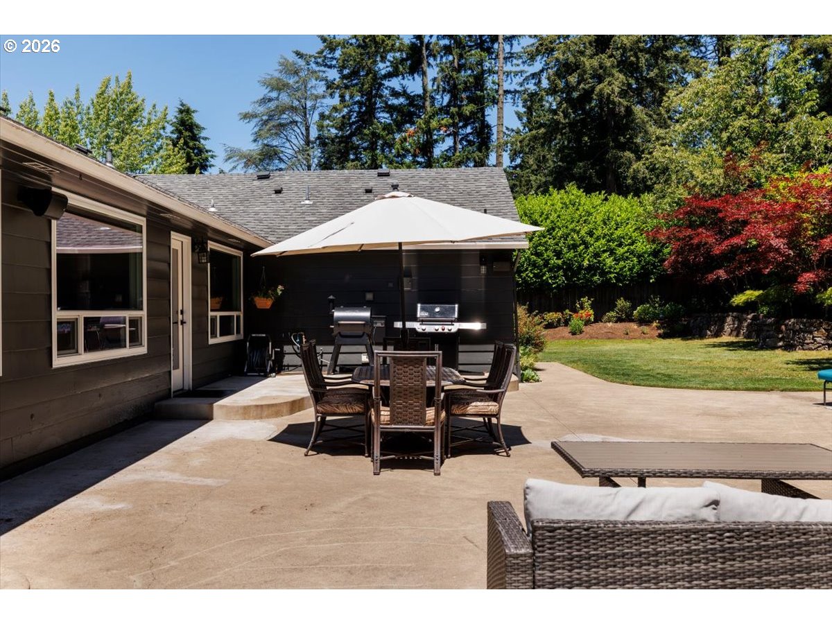 4150 Southwest 94th Avenue Portland, OR 97225 - Photo 38 of 47