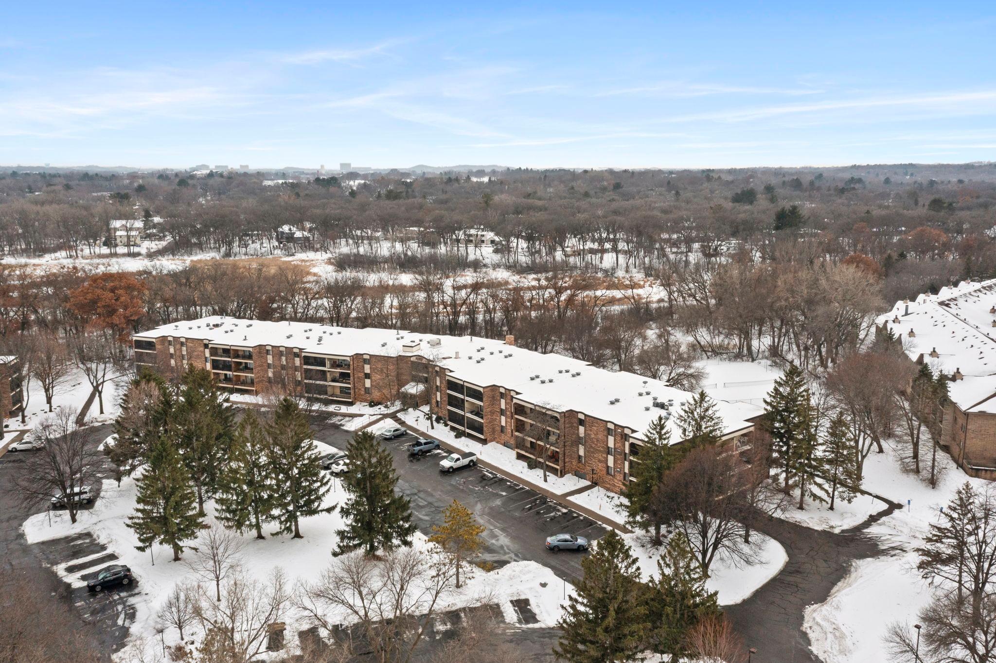 10451 Greenbrier Road, Unit B103 Hopkins, MN 55305 - Photo 21 of 21