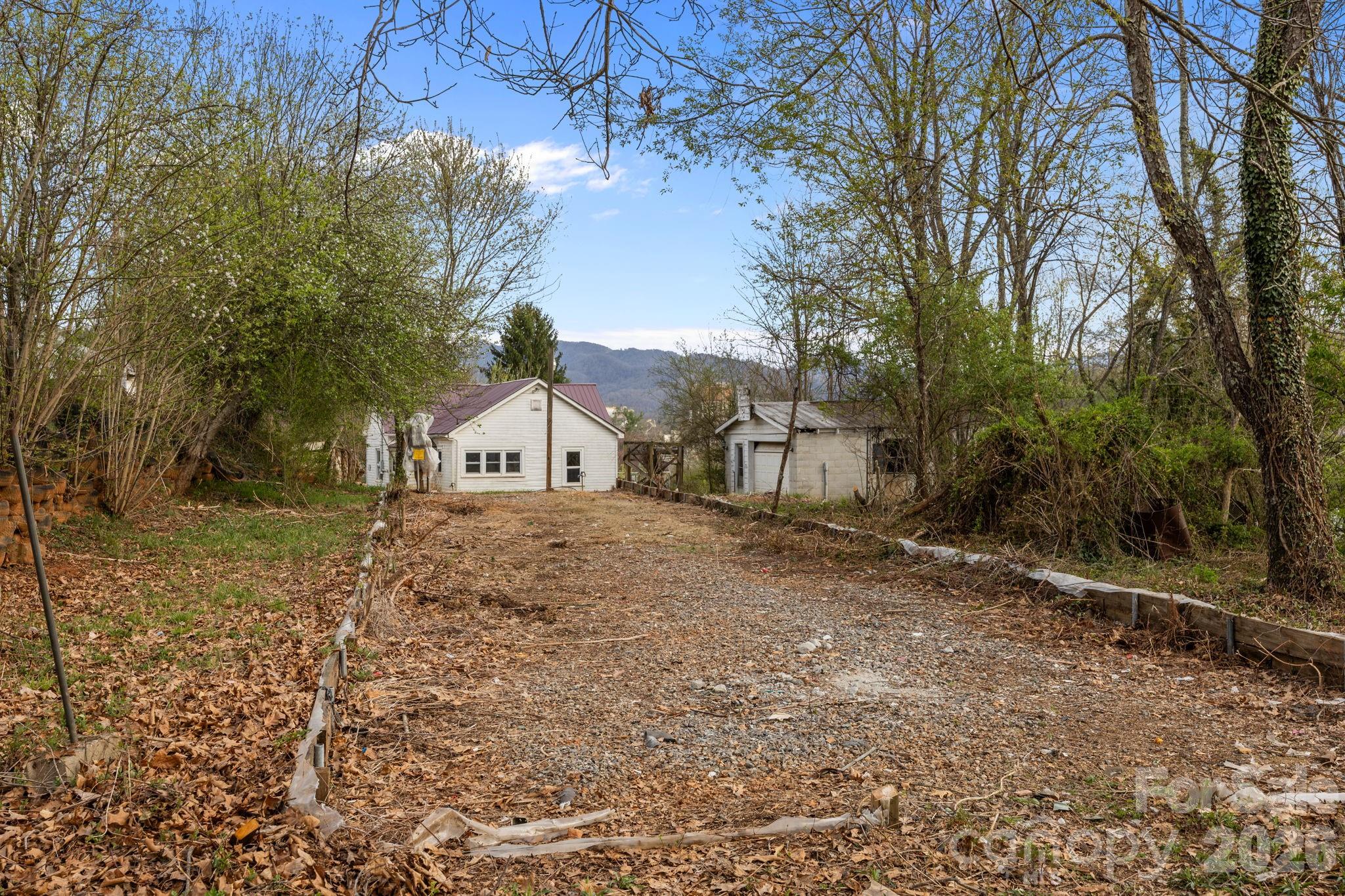 161 Pandora Circle Canton, NC 28716 - Photo 12 of 29