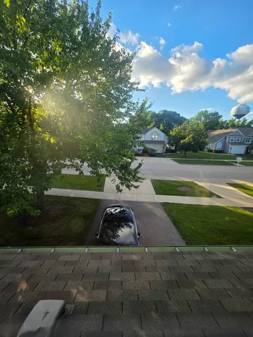 $2,500 | 4601 Olmstead Drive, Hoffman Estates, IL 60192