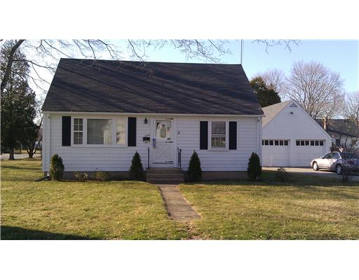 53 Overfield Road East Greenwich, RI 02818 - Photo 1 of 14 Exterior Front.