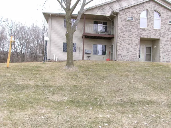 $229,900 | 333 Starkweather Drive, Beaver Dam, WI 53916