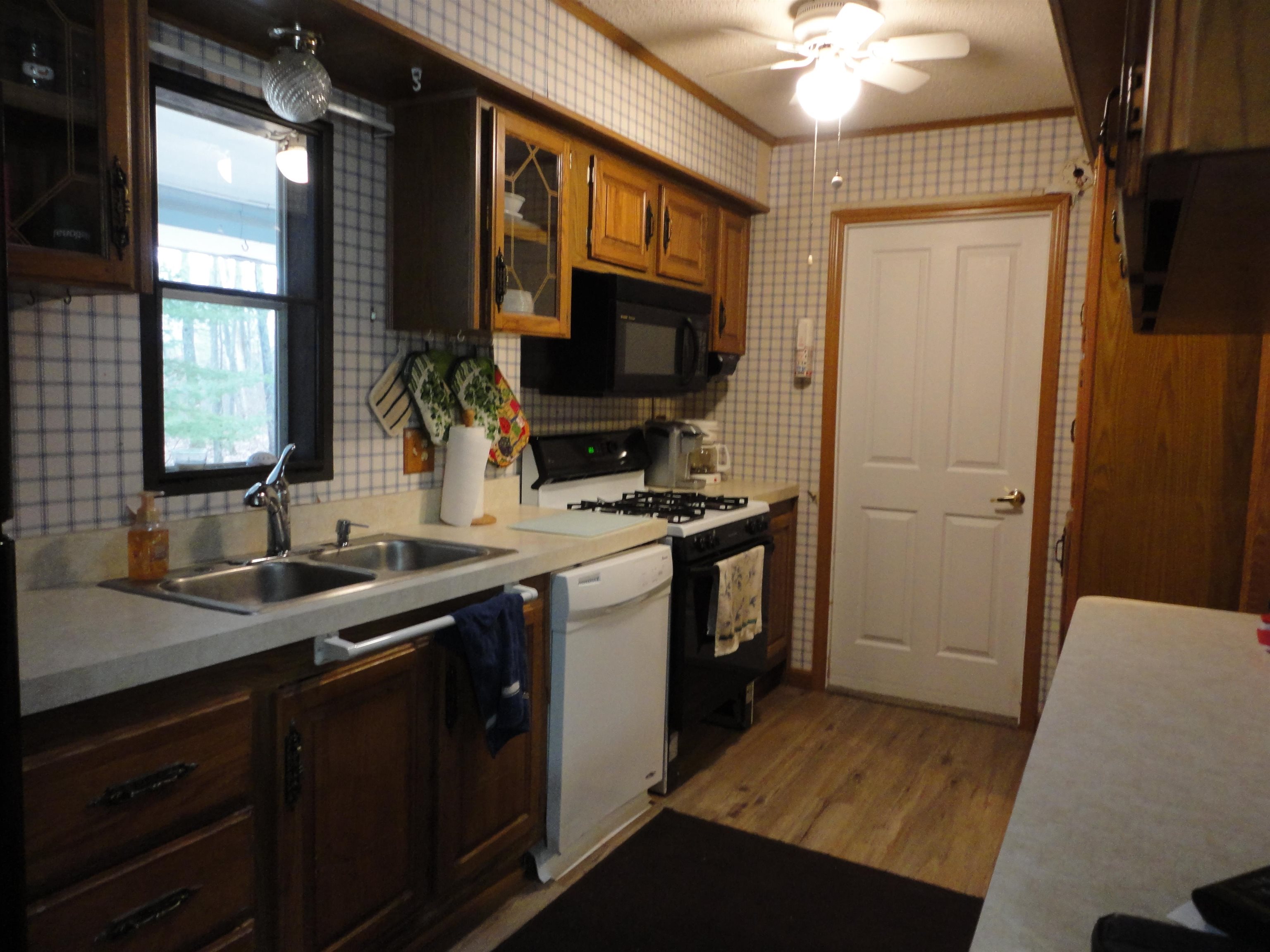2930 Cedar Road Harrison, MI 48625 - Photo 6 of 35 Gallery Image 6