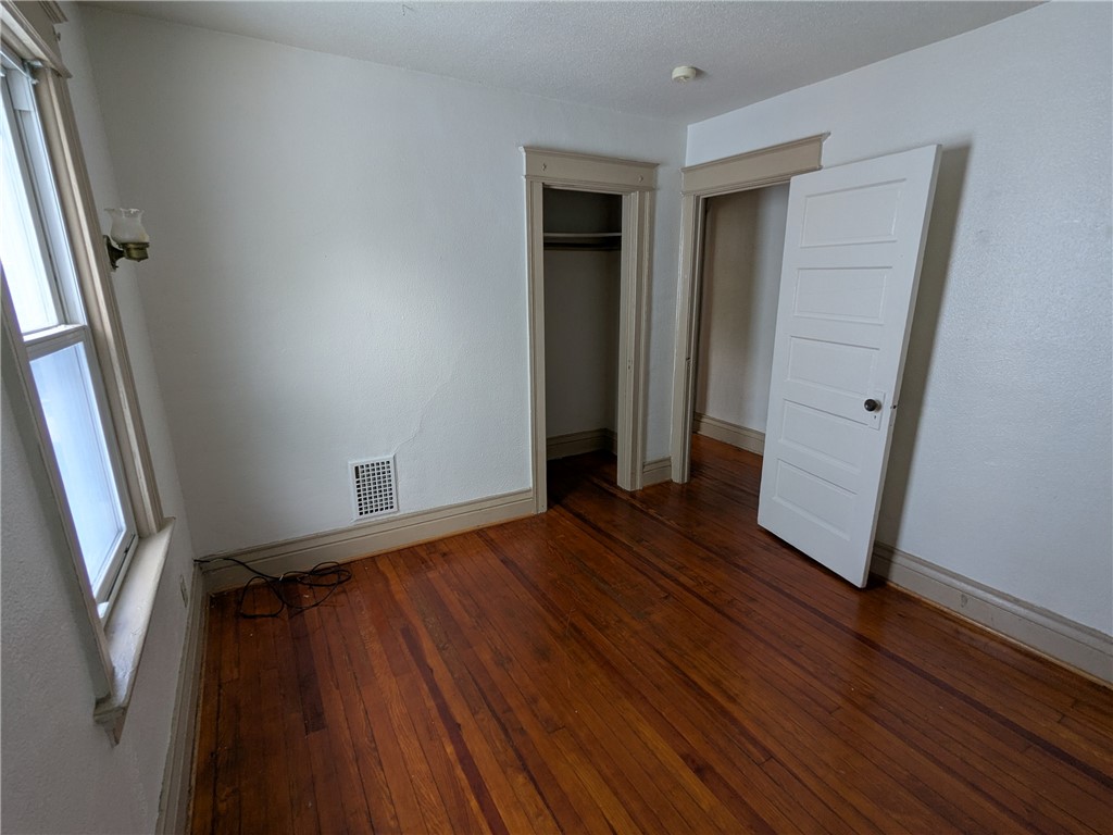 179-181 Field Street Rochester, NY 14620 - Photo 11 of 34