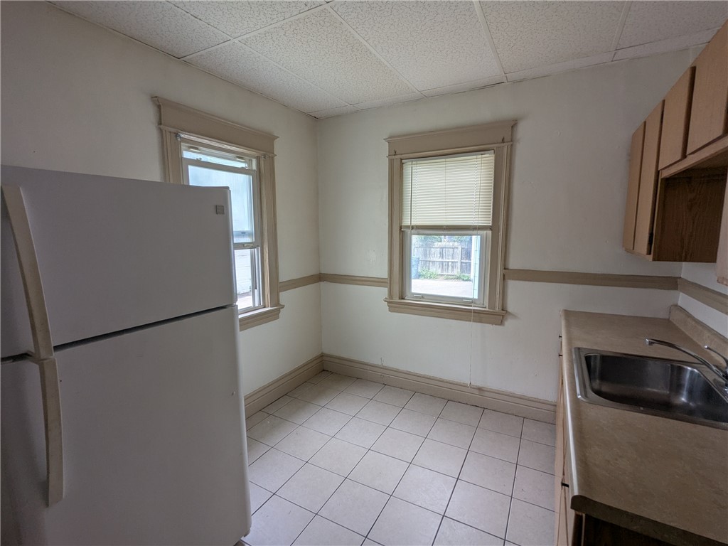 179-181 Field Street Rochester, NY 14620 - Photo 6 of 34