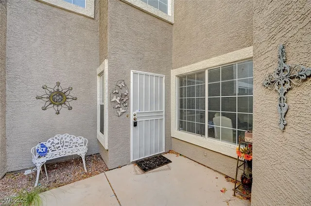 $2,230 | 516 Crimson View Place, Las Vegas, NV 89144