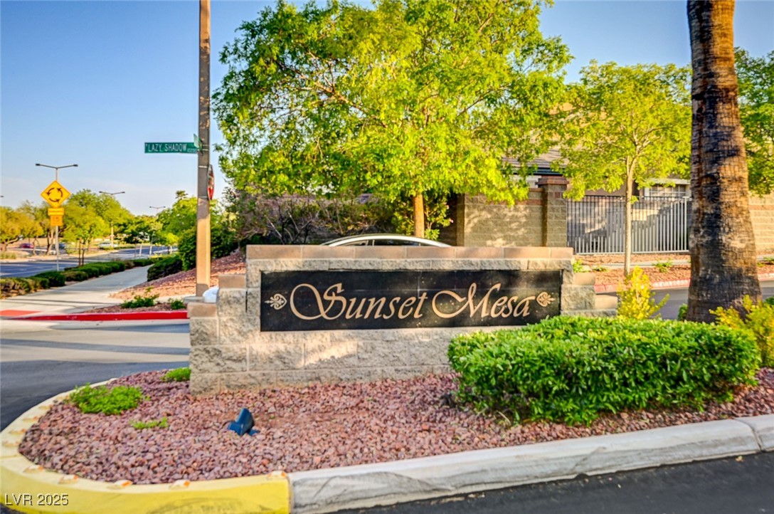 516 Crimson View Place Las Vegas, NV 89144 - Photo 53 of 66 View of community / neighborhood sign