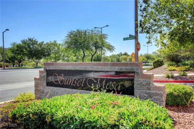 $2,230 | 516 Crimson View Place, Las Vegas, NV 89144