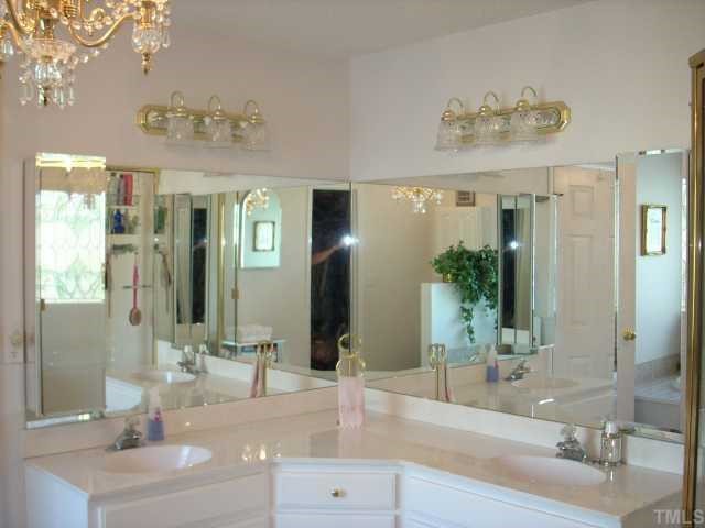300 Polenta Road Smithfield, NC 27577 - Photo 6 of 11 Gallery Image 6