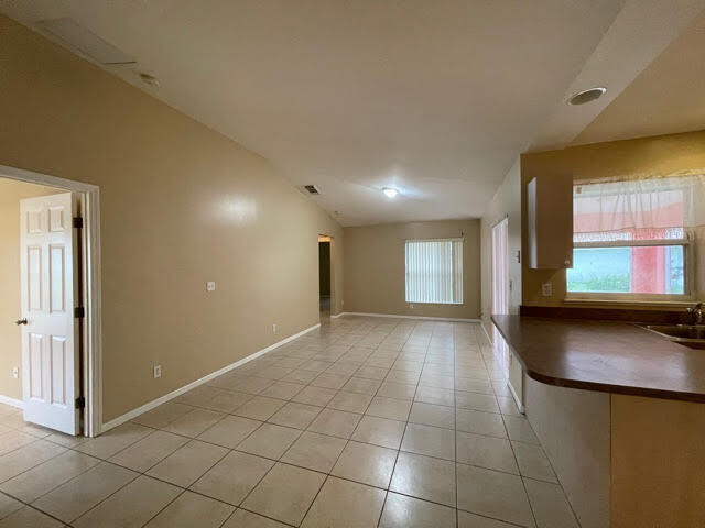 2675 Southwest Ann Arbor Road Port St. Lucie, FL 34953 - Photo 5 of 27 kitchen-dining