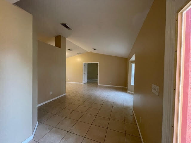 2675 Southwest Ann Arbor Road Port St. Lucie, FL 34953 - Photo 8 of 27 dining