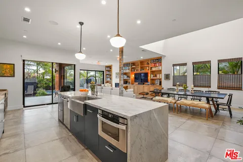 $16,500 | 924 Vernon Avenue, Venice, CA 90291