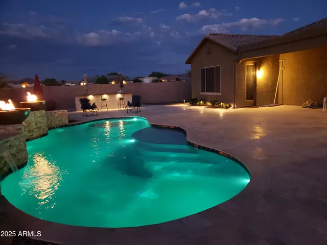 $1,126,000 | 2888 East Bellflower Drive, Gilbert, AZ 85298