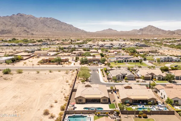 $995,000 | 2888 East Bellflower Drive, Gilbert, AZ 85298