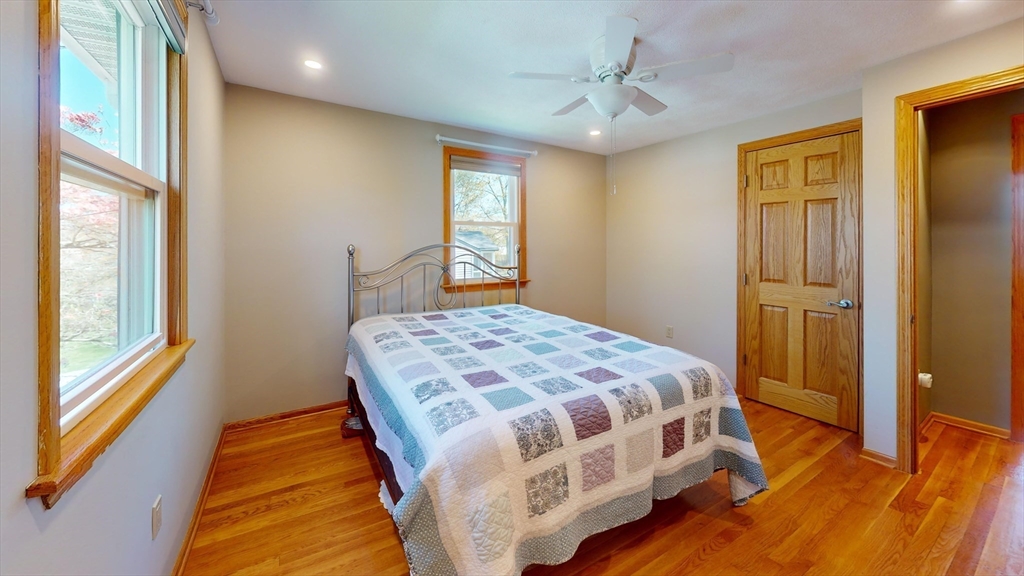18 William Road Billerica, MA 01821 - Photo 8 of 22 Gallery Image 8